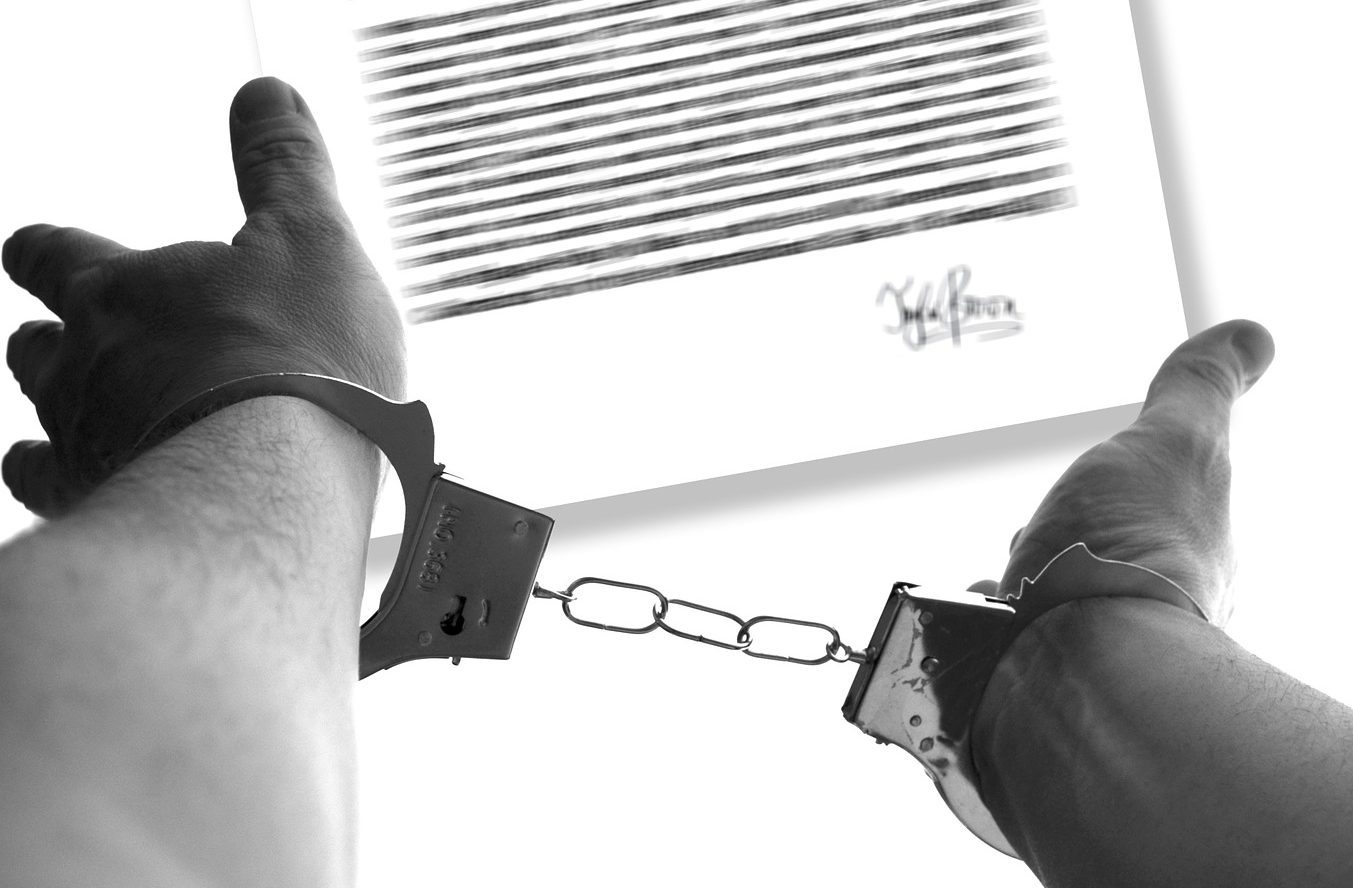 contract-1229856_1920