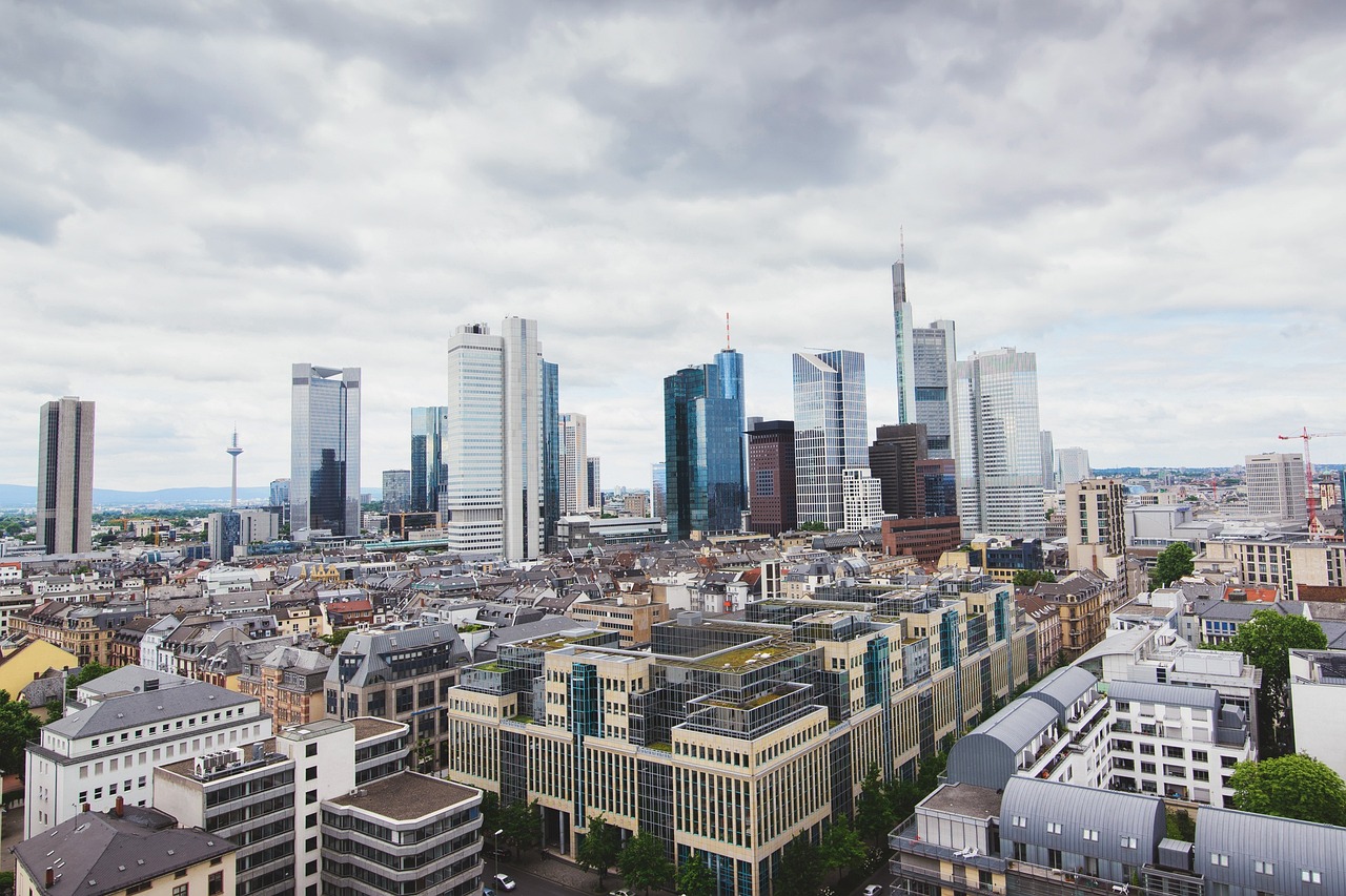 city-g262e8061b_1280
